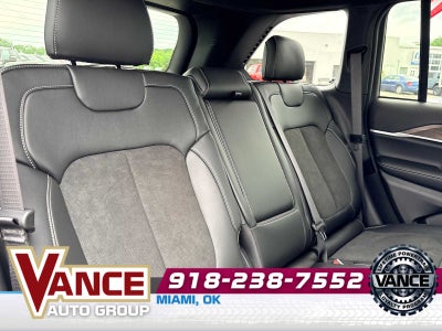 2026 Jeep Grand Cherokee GRAND CHEROKEE LAREDO ALTITUDE 4X4