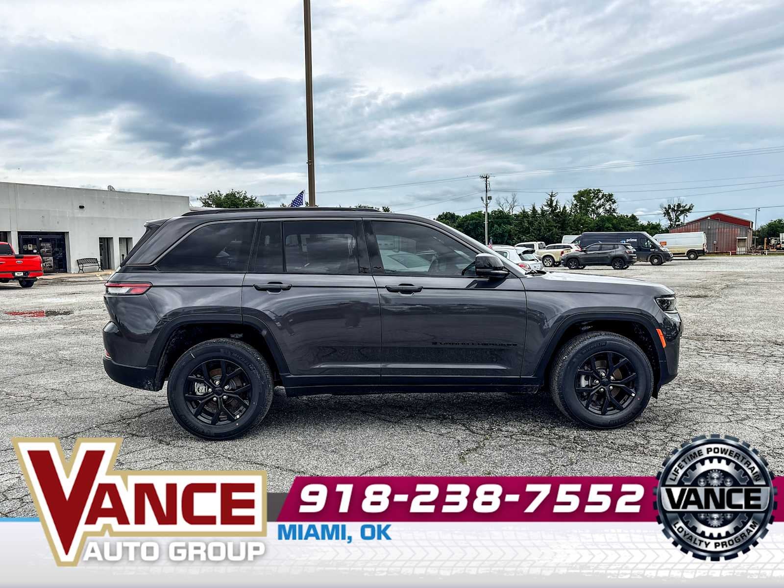 2026 Jeep Grand Cherokee GRAND CHEROKEE LAREDO ALTITUDE 4X4