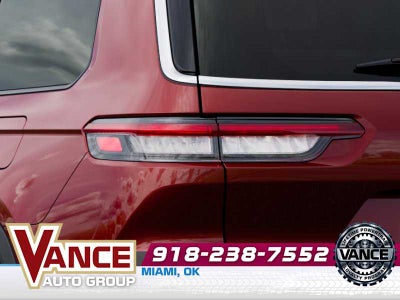 2025 Jeep Grand Cherokee L GRAND CHEROKEE L LAREDO X 4X4