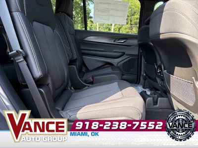 2025 Jeep Grand Cherokee L GRAND CHEROKEE L LAREDO X 4X4