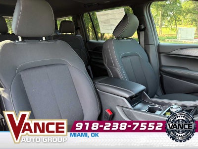 2025 Jeep Grand Cherokee L GRAND CHEROKEE L LAREDO X 4X4