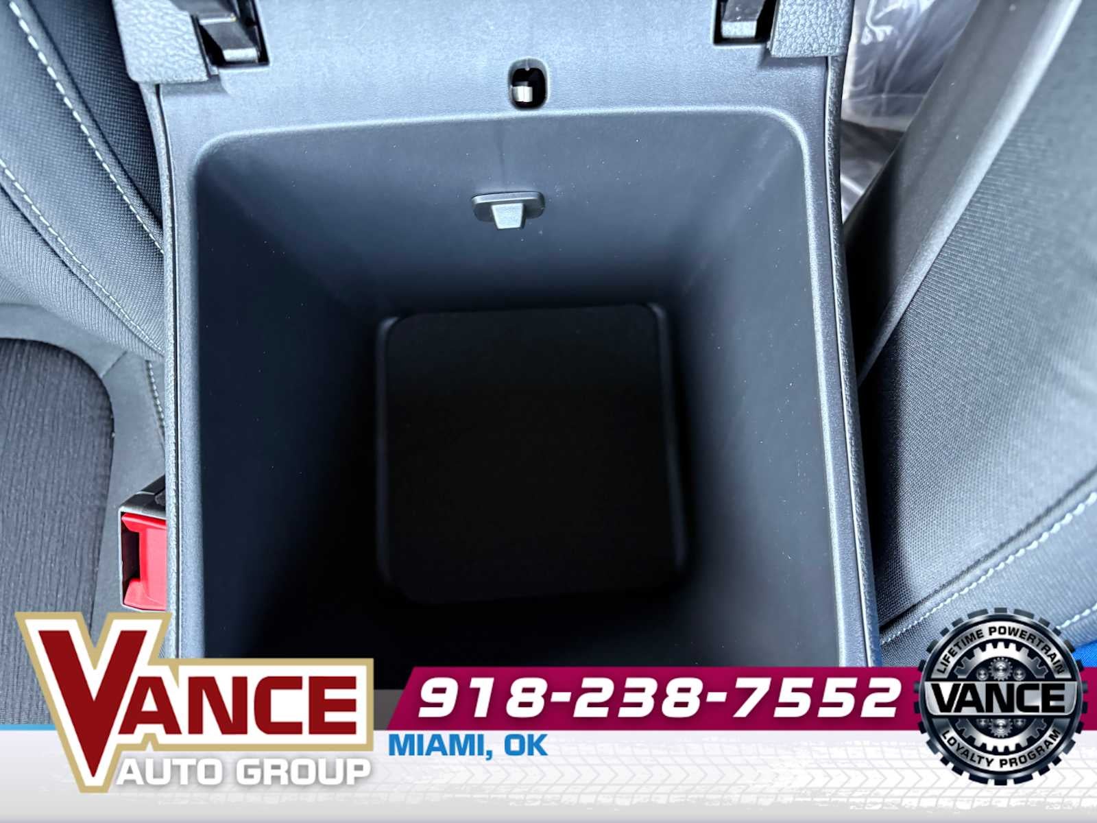 2025 Jeep Grand Cherokee L GRAND CHEROKEE L LAREDO X 4X4