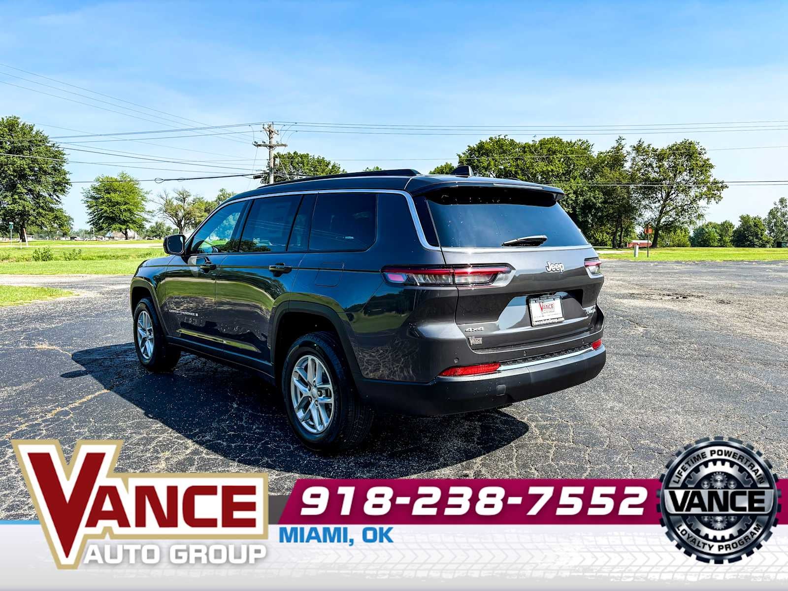 2025 Jeep Grand Cherokee L GRAND CHEROKEE L LAREDO X 4X4