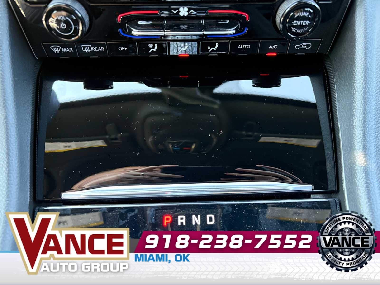 2025 Jeep Grand Cherokee L GRAND CHEROKEE L LAREDO X 4X4