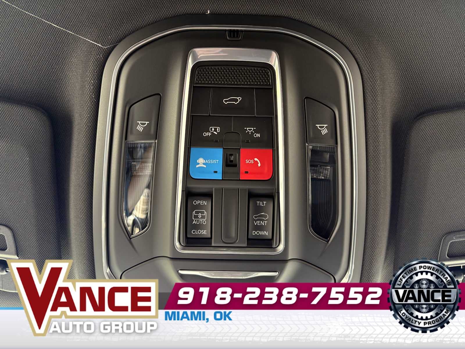 2025 Jeep Grand Cherokee L GRAND CHEROKEE L LAREDO X 4X4