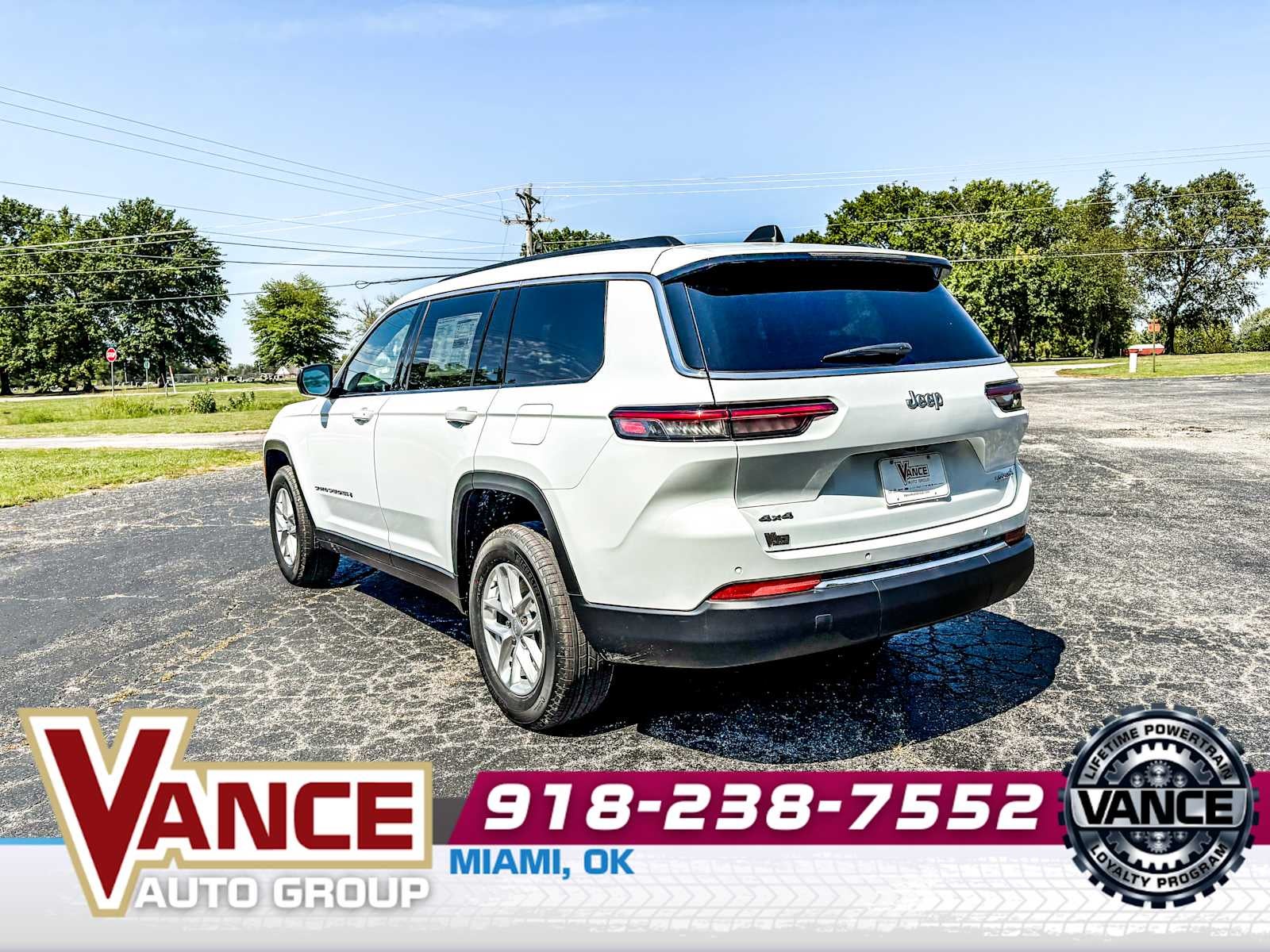 2025 Jeep Grand Cherokee L GRAND CHEROKEE L LAREDO X 4X4