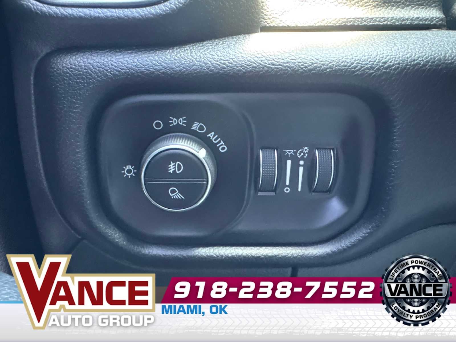 2022 RAM Ram 1500 Laramie Crew Cab 4x4 5'7' Box