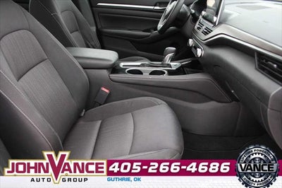 2023 Nissan Altima SV FWD