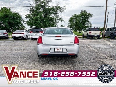 2022 Chrysler 300 Touring