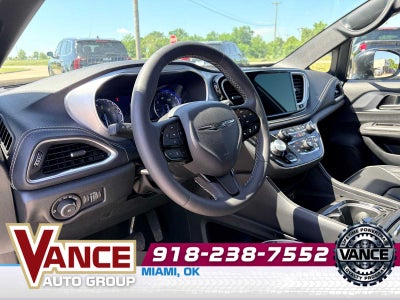 2025 Chrysler Pacifica Limited