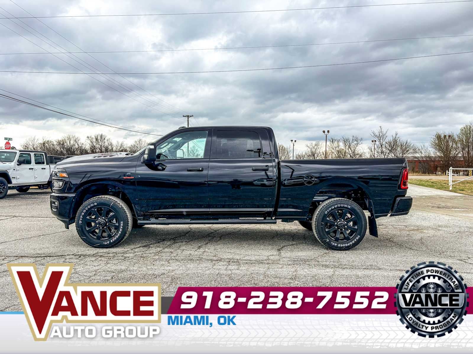 2026 RAM Ram 2500 RAM 2500 BLACK EXPRESS CREW CAB 4X4 6'4' BOX