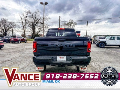 2026 RAM Ram 2500 RAM 2500 BLACK EXPRESS CREW CAB 4X4 6'4' BOX