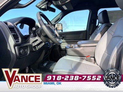 2026 RAM Ram 3500 RAM 3500 TRADESMAN CREW CAB 4X4 8' BOX