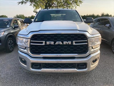 2022 RAM 3500 Big Horn Crew Cab 4x4 8' Box