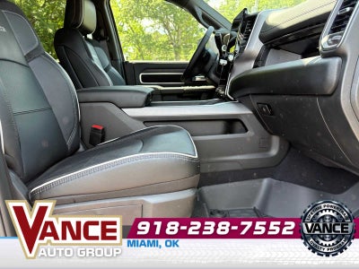 2025 RAM Ram 3500 RAM 3500 LARAMIE CREW CAB 4X4 8' BOX