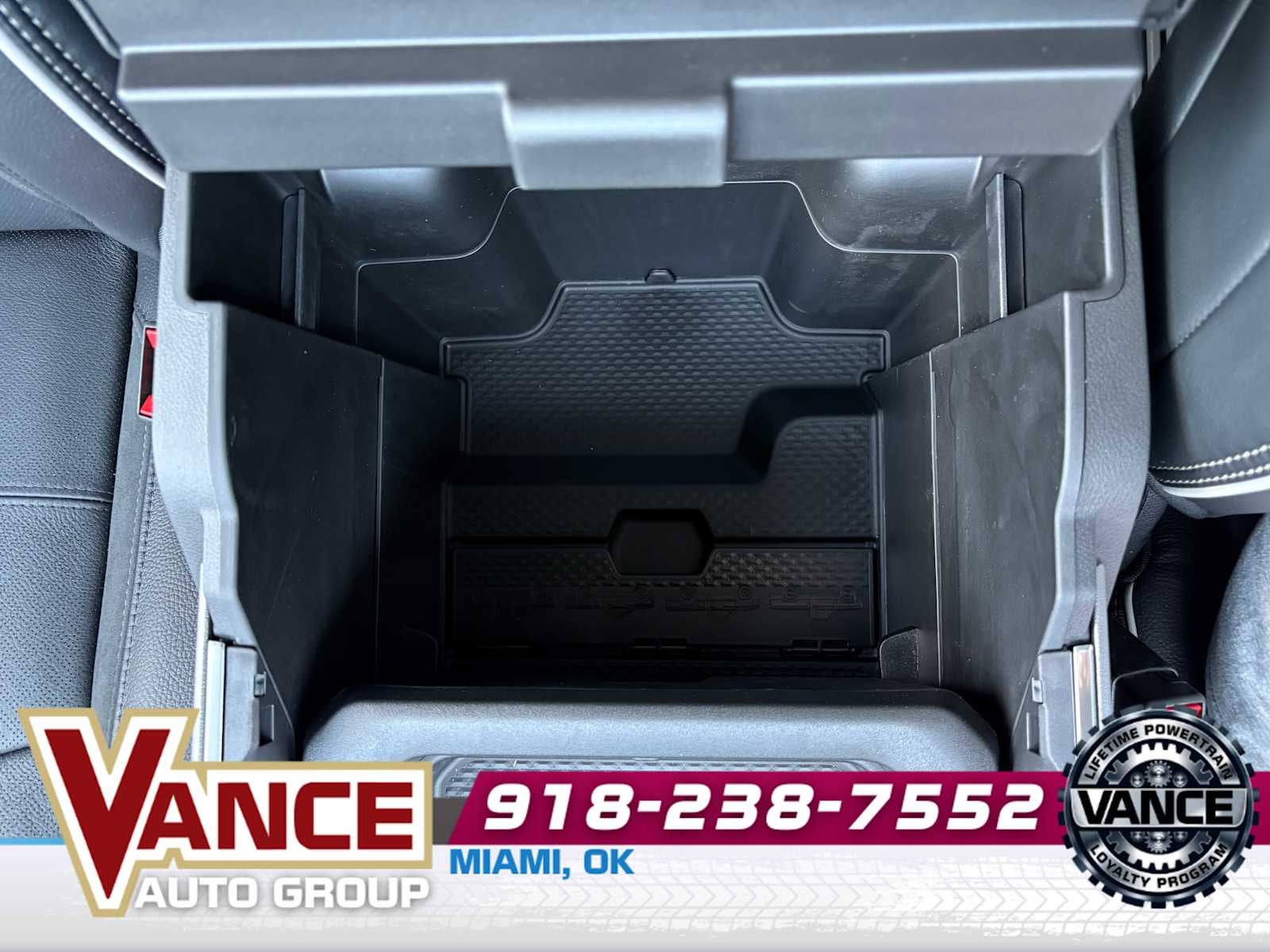 2025 RAM Ram 3500 RAM 3500 LARAMIE CREW CAB 4X4 8' BOX