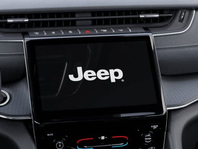 2027 Jeep Grand Cherokee Laredo