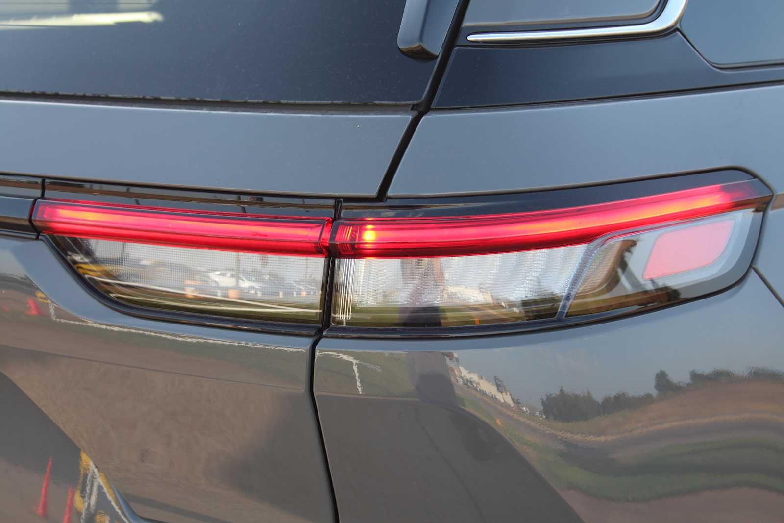2027 Jeep Grand Cherokee Laredo X