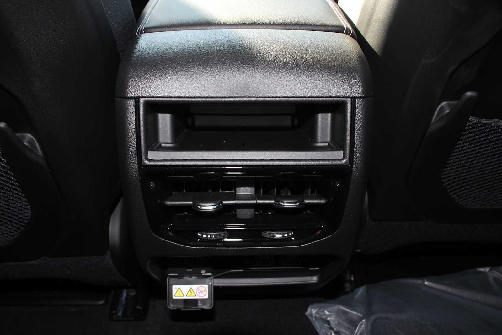 2027 Jeep Grand Cherokee Laredo X
