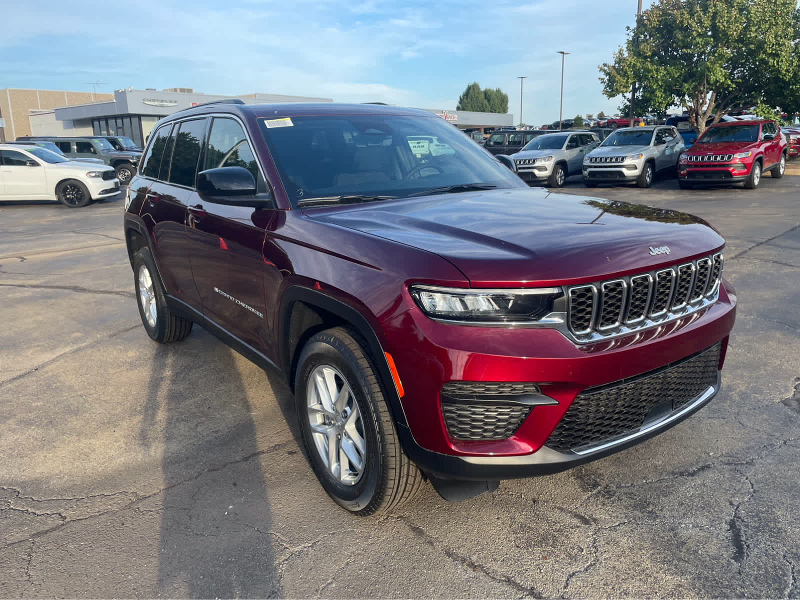 2025 Jeep Grand Cherokee Laredo X