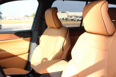2027 Jeep Grand Cherokee Summit