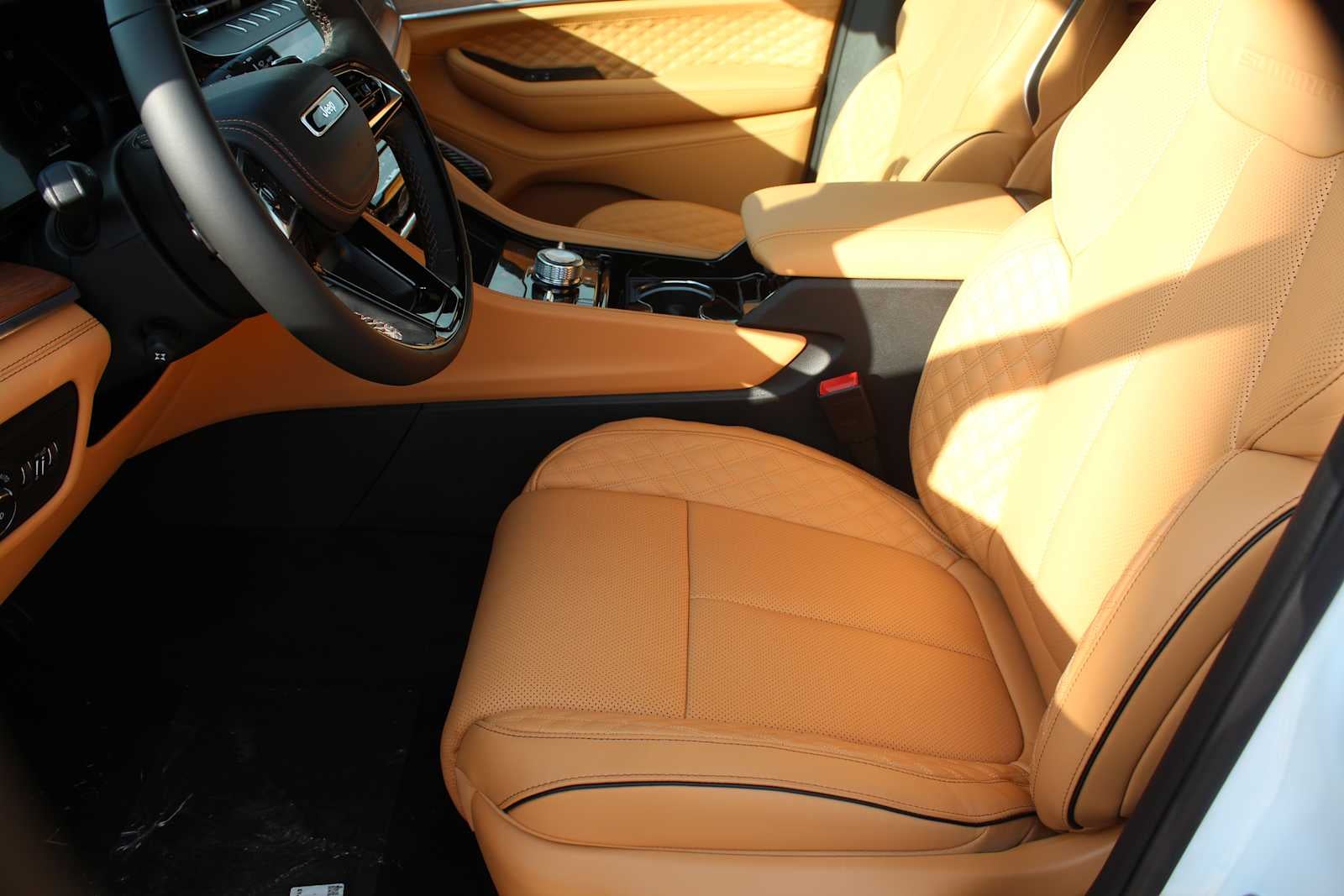 2027 Jeep Grand Cherokee Summit