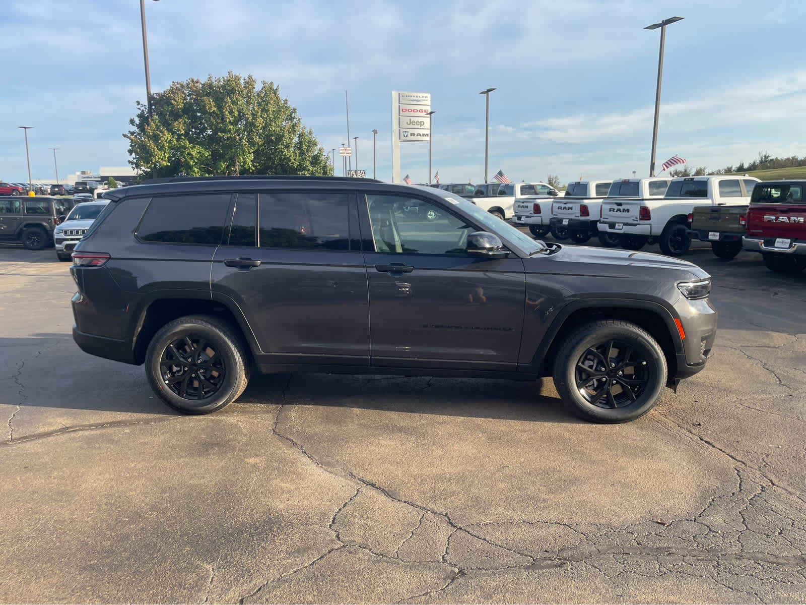 2025 Jeep Grand Cherokee L Altitude X