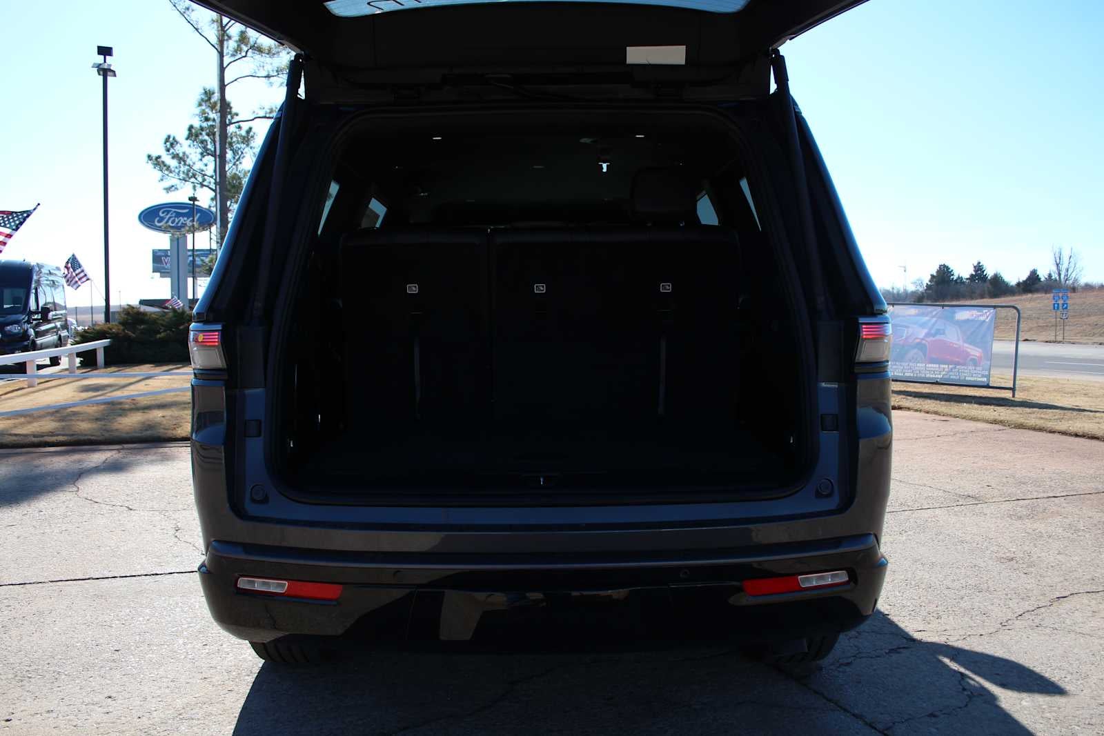 2026 Jeep Grand Wagoneer 4x4