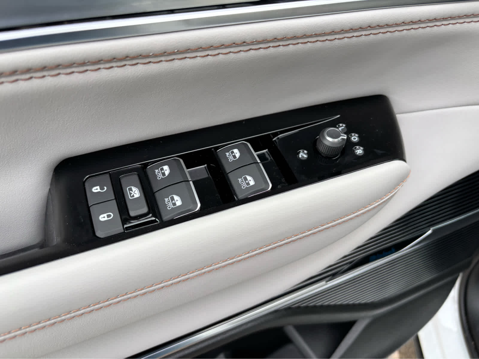 2026 Jeep Grand Wagoneer Summit Obsidian