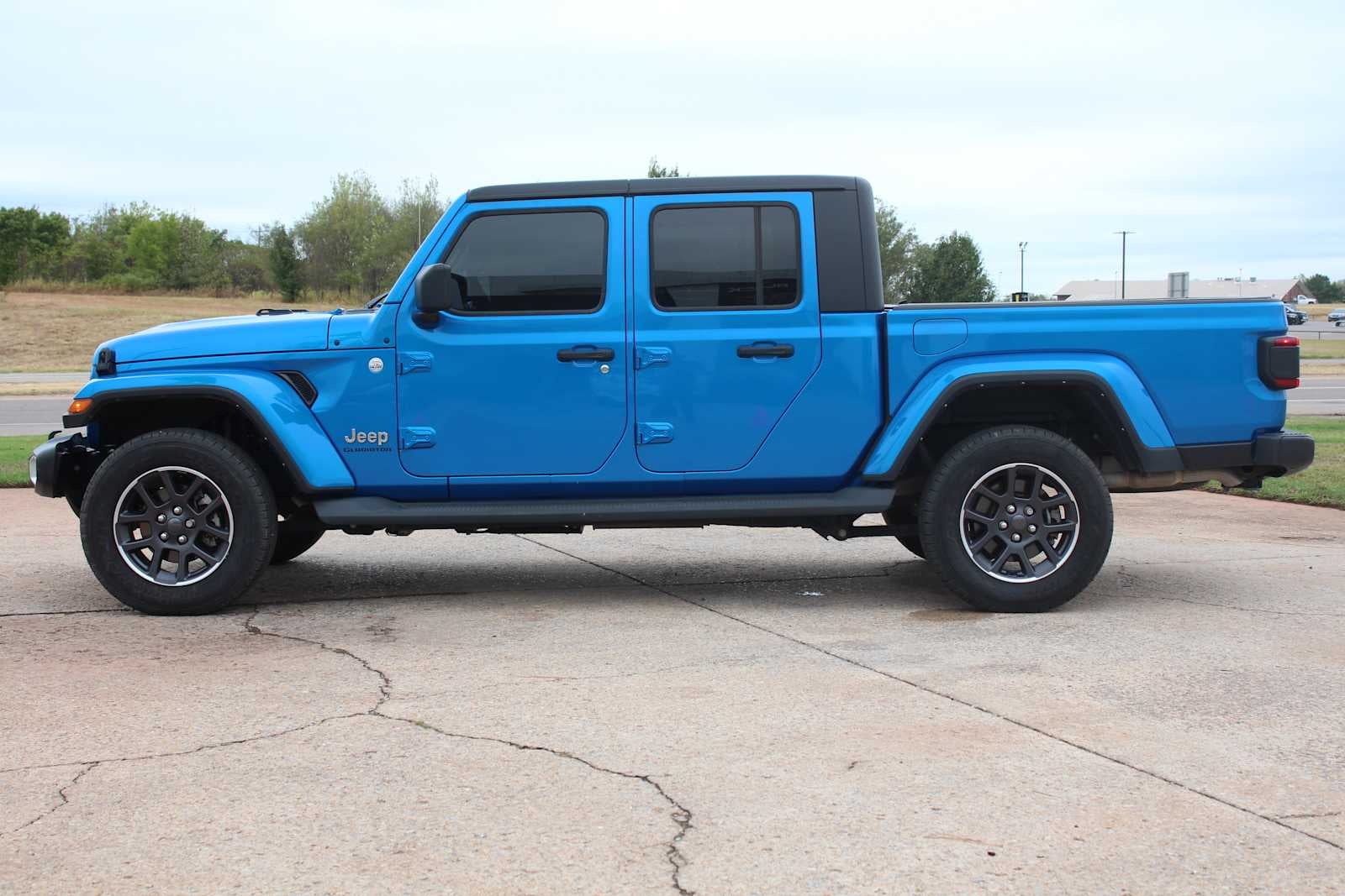 2022 Jeep Gladiator Overland