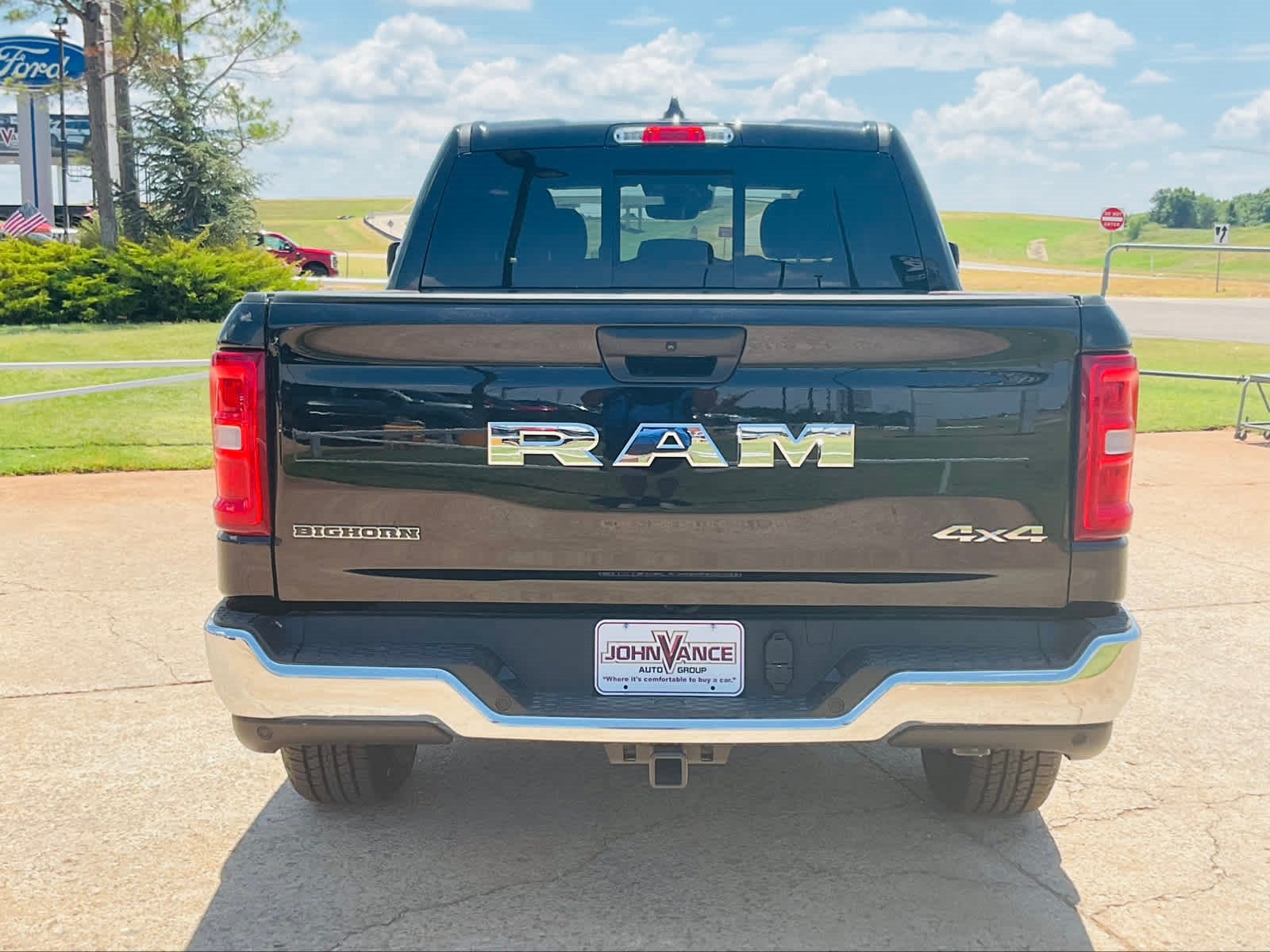 2025 RAM Ram 1500 Big Horn 4x4 Crew Cab 57 Box