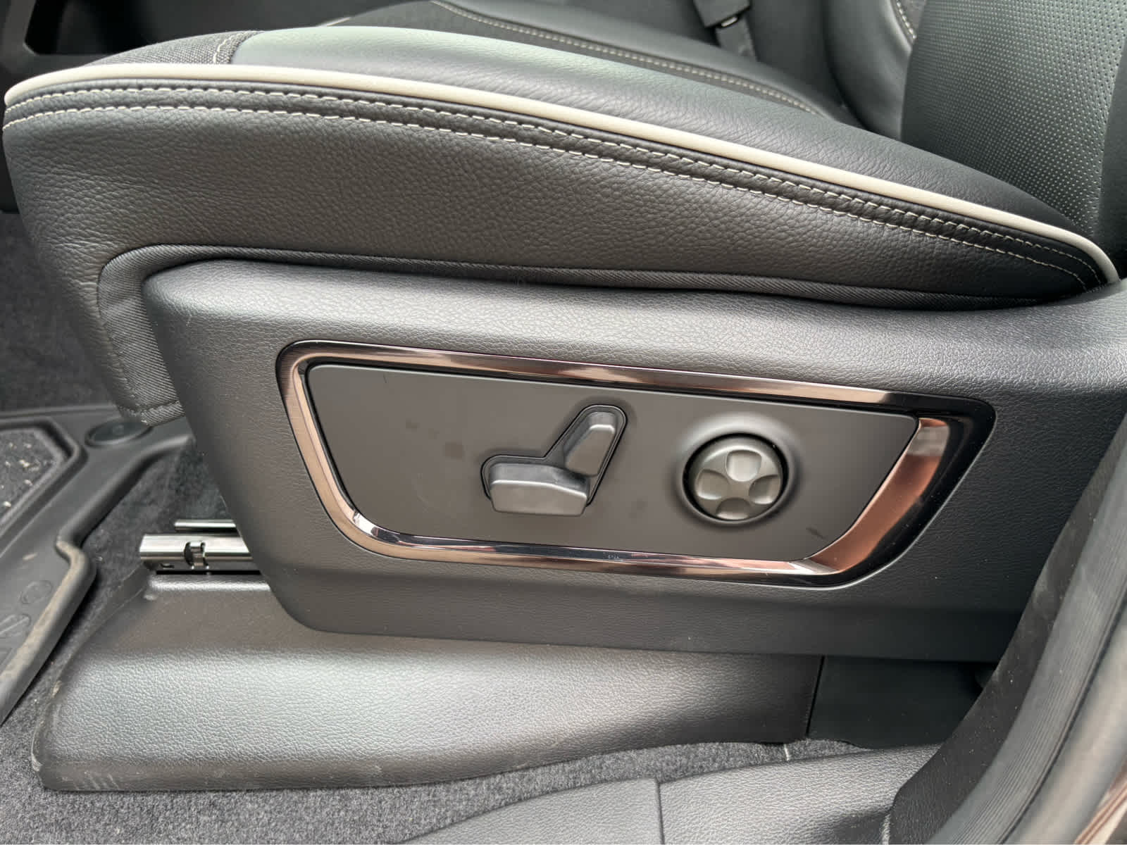 2026 RAM Ram 1500 Limited