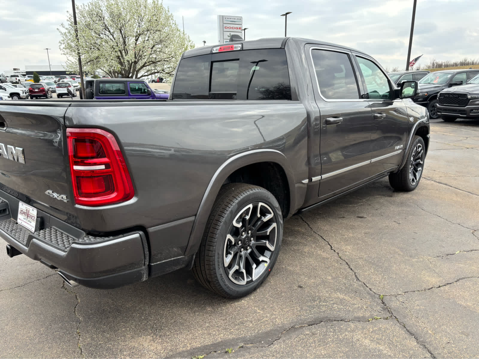 2026 RAM Ram 1500 Limited