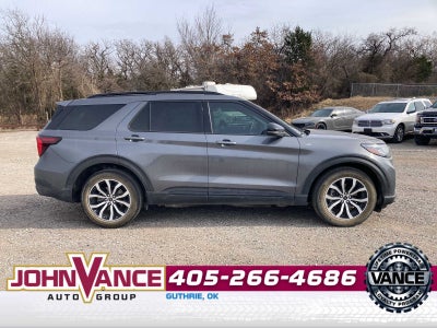 2025 Ford Explorer ST-Line