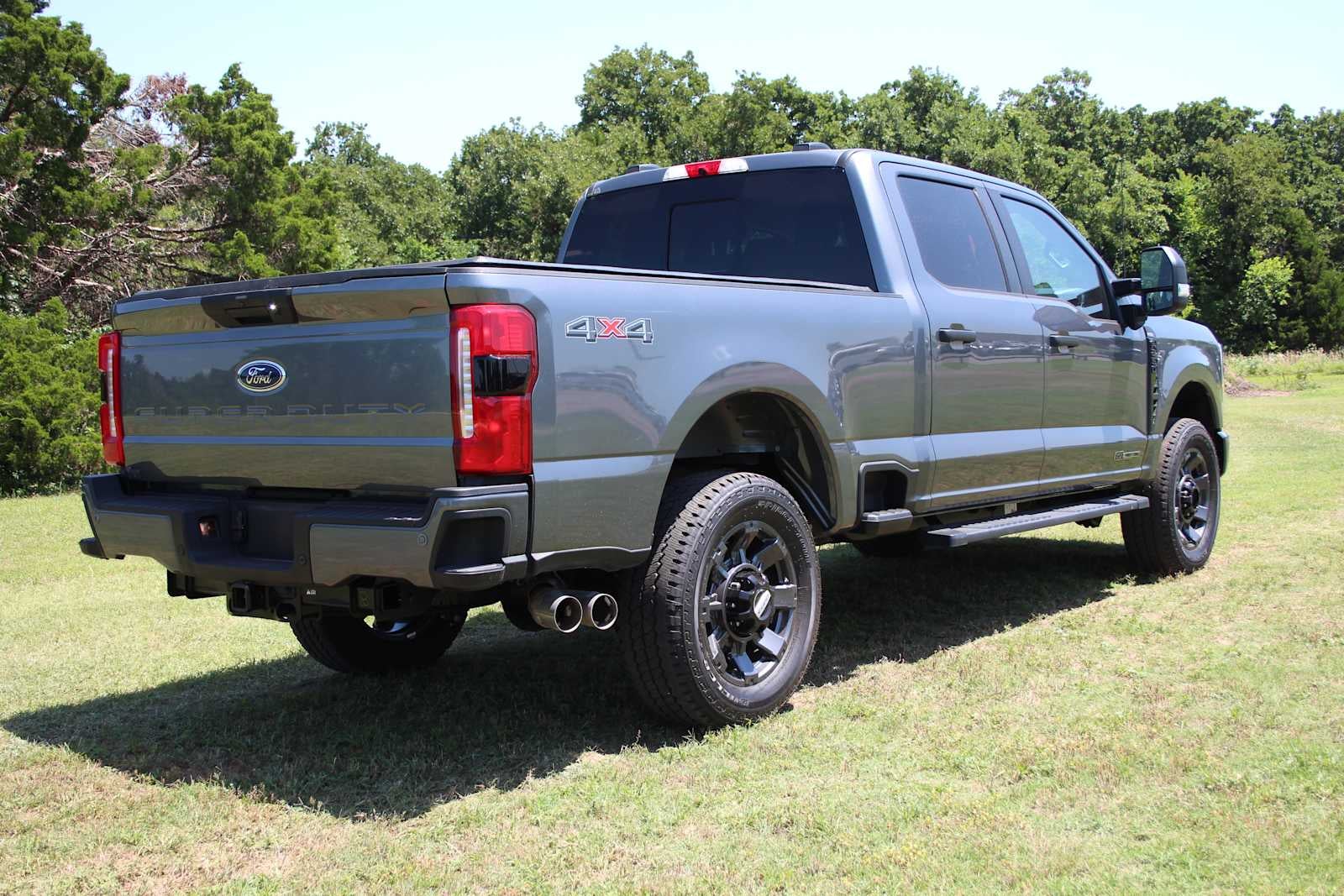2025 Ford Super Duty F-250 Pickup XL