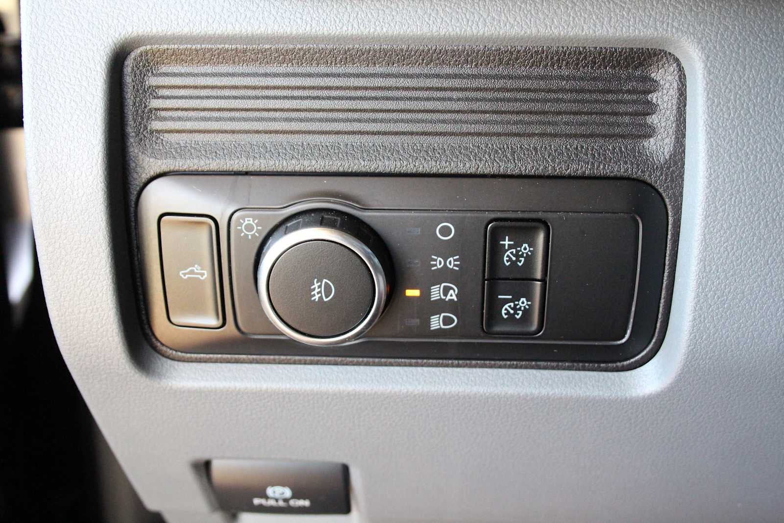 2025 Ford Super Duty F-250 Pickup XL