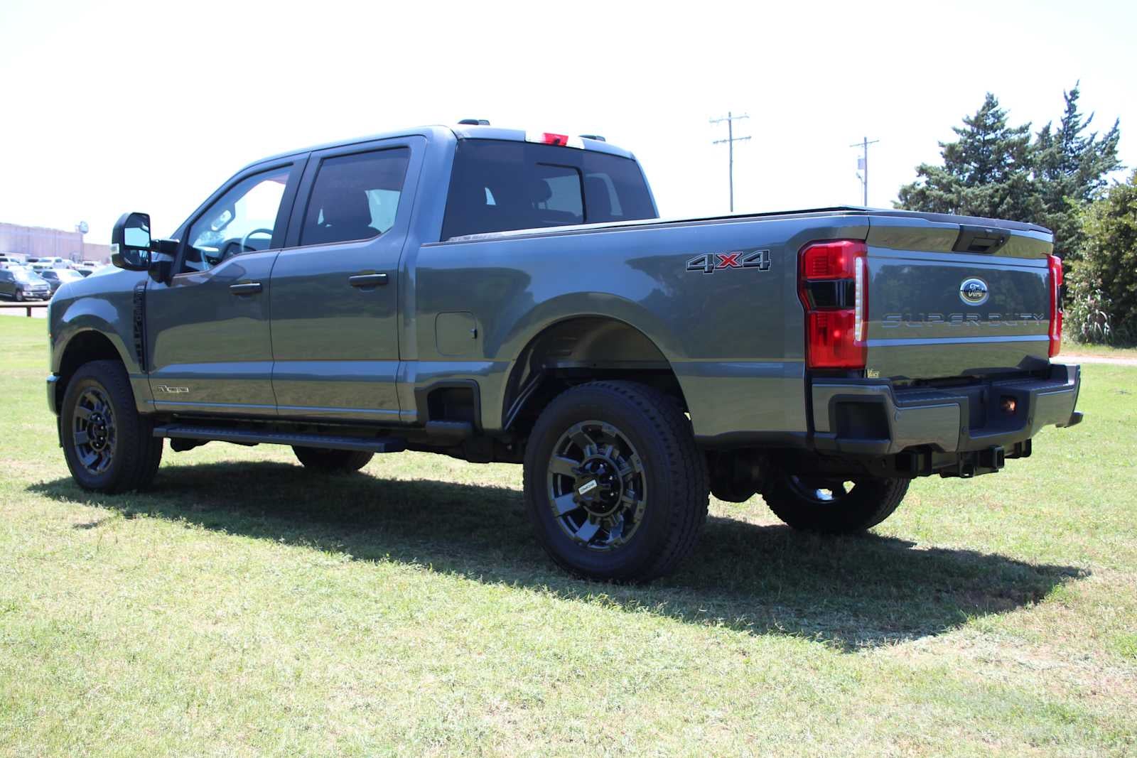 2025 Ford Super Duty F-250 Pickup XL