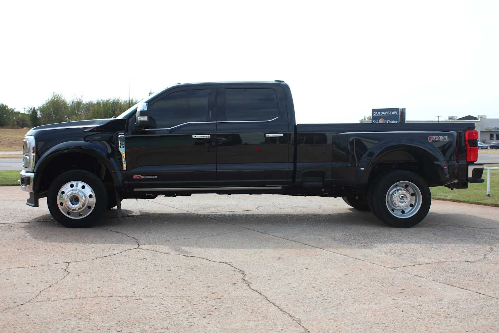 2024 Ford F-450 LARIAT