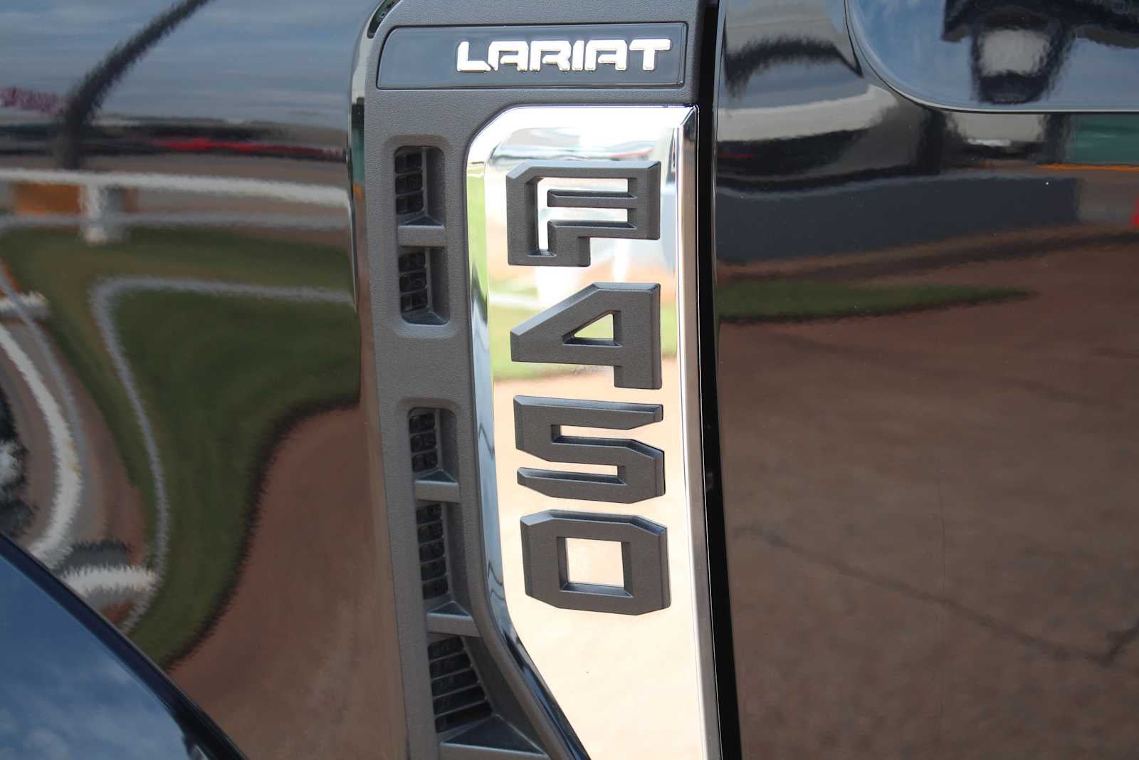 2024 Ford F-450 LARIAT