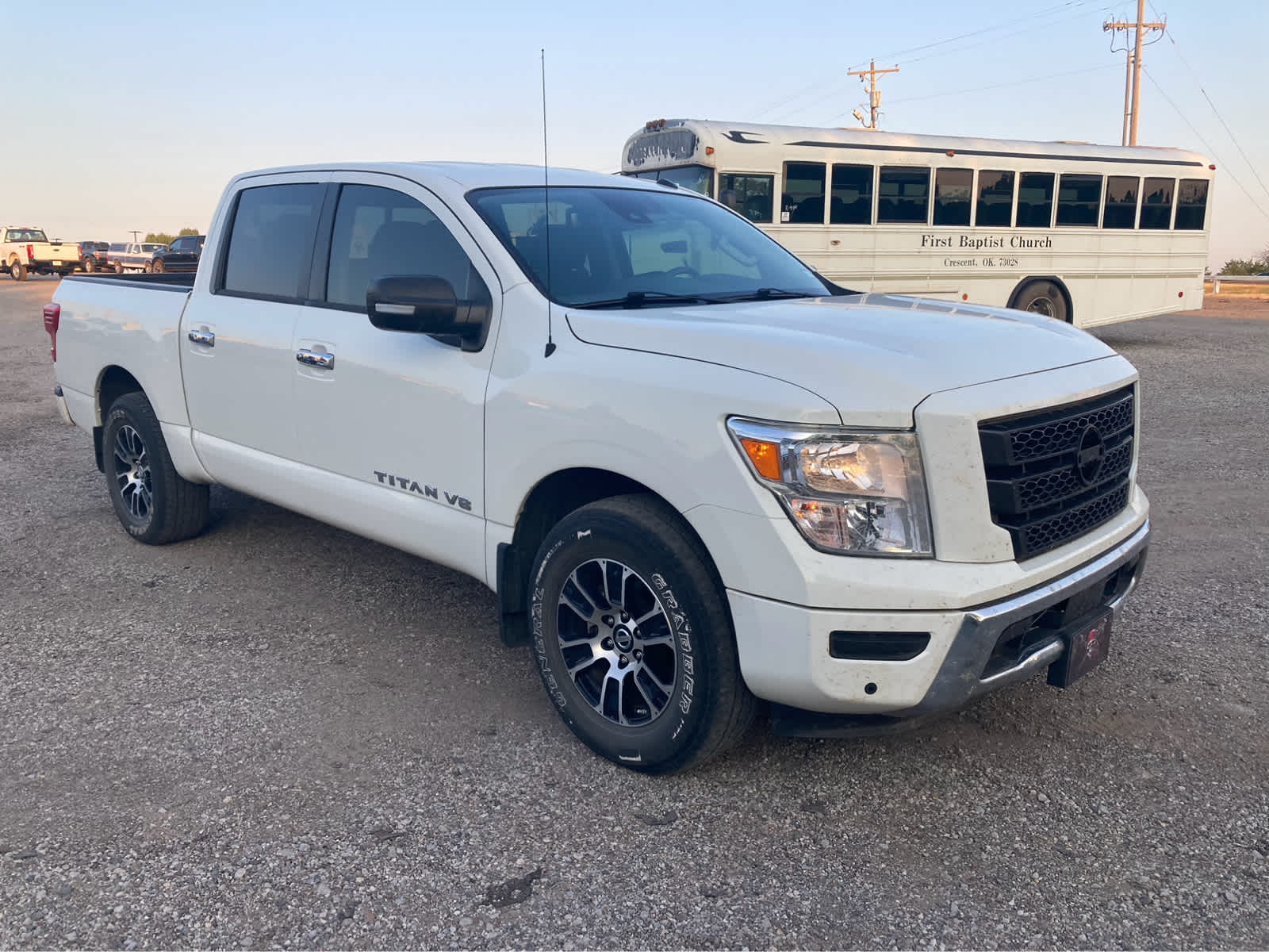 2020 Nissan TITAN SV
