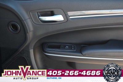 2021 Chrysler 300 Touring L