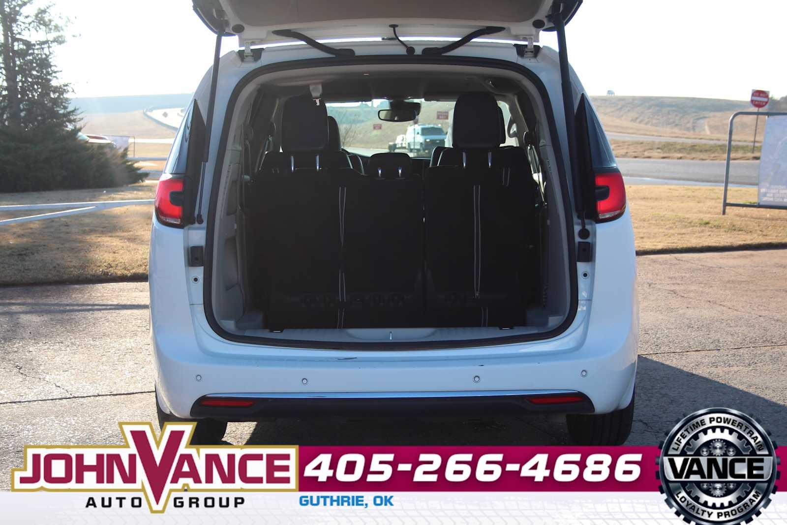 2024 Chrysler Pacifica Touring L