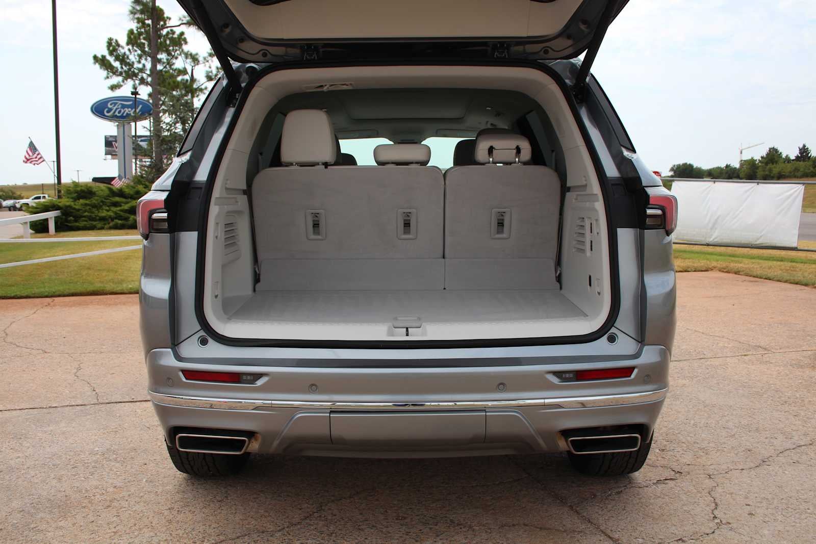 2025 Buick Enclave Avenir