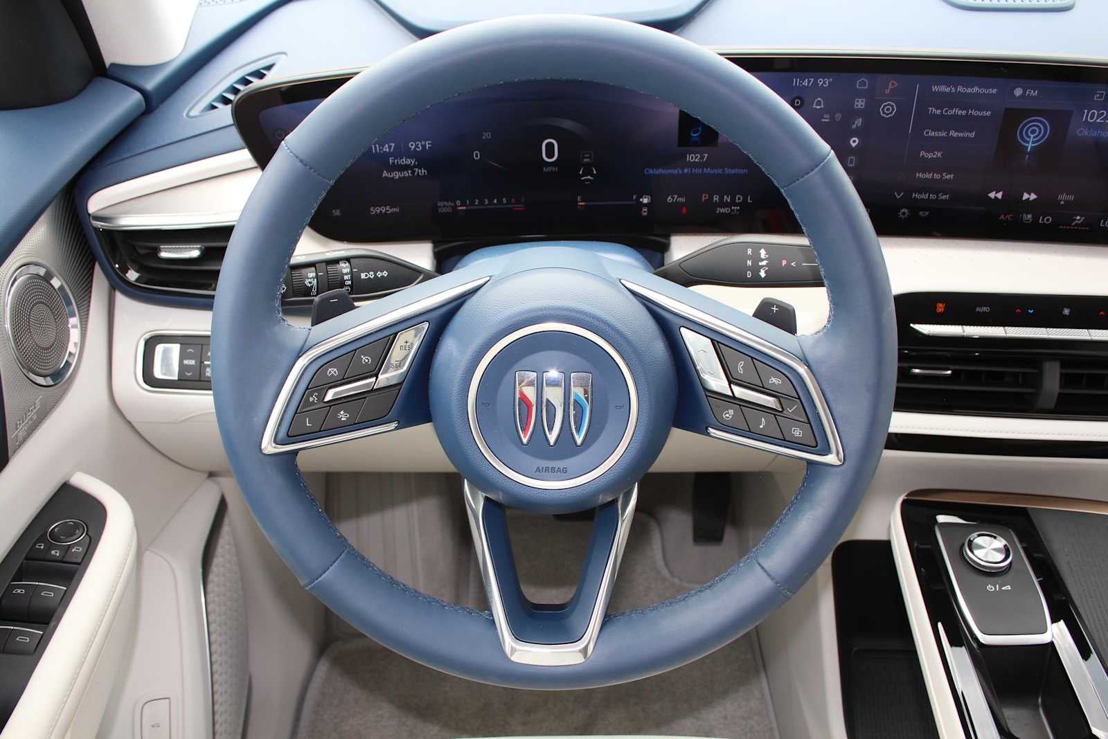2025 Buick Enclave Avenir