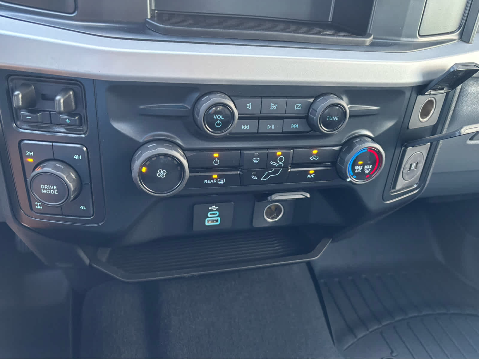 2024 Ford Super Duty F-250 SRW XL