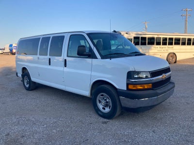 2025 Chevrolet Express Passenger 1LT