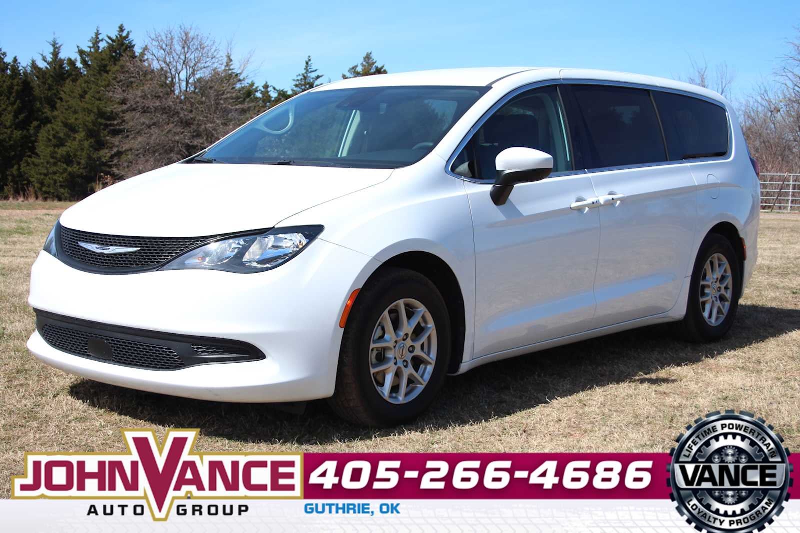 2023 Chrysler Voyager LX