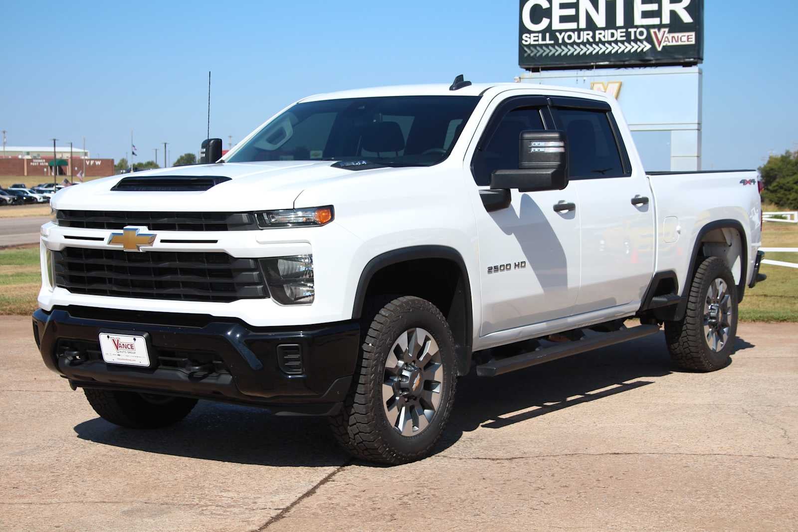 2024 Chevrolet Silverado 2500 HD Custom