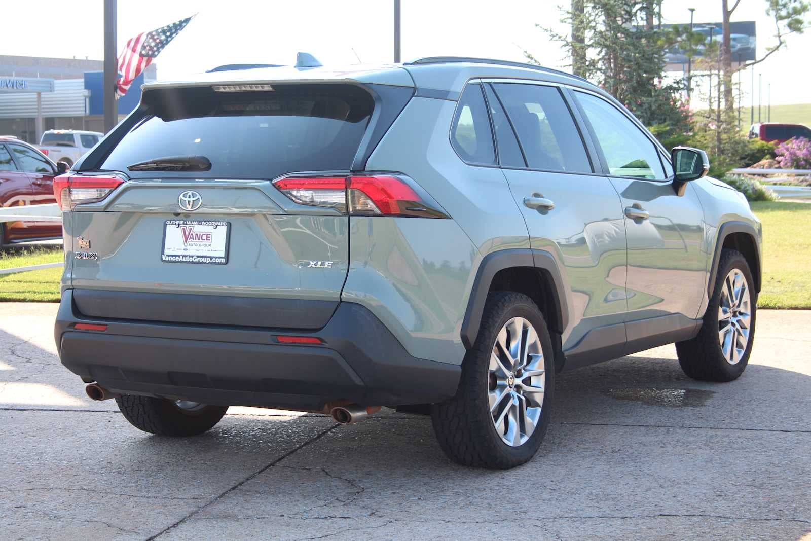 2021 Toyota RAV4 XLE Premium