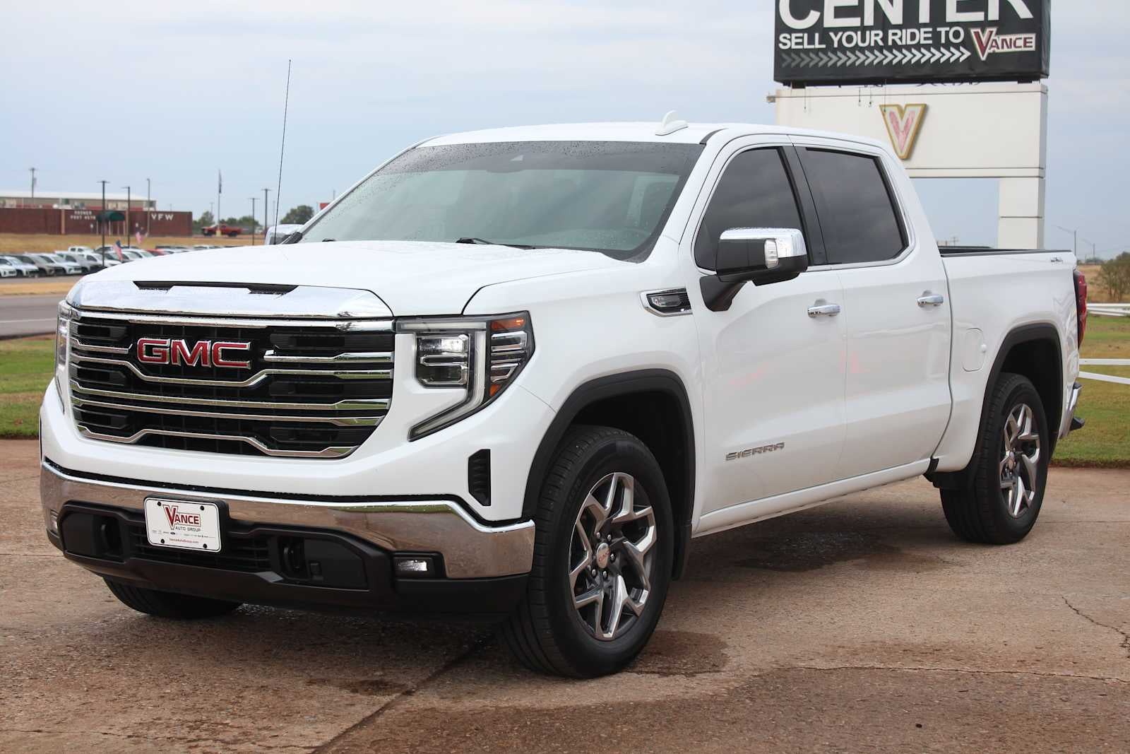 2023 GMC Sierra 1500 SLT
